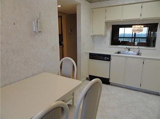 4th image of 7310 Ashford Pl APT 605