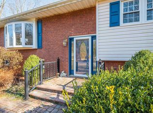 26 Park Dr, Woodstock, NY 12498
