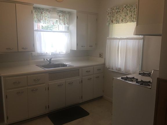 5th image of 6923 Lois Dr