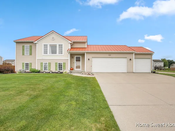 1680 S Park Dr SE, Caledonia, MI 49316