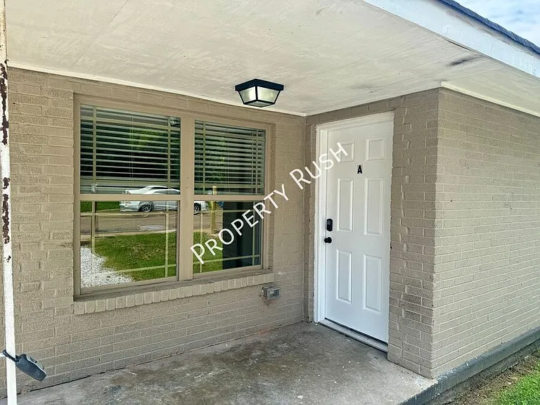 1718 Portland St #A — Photo 4