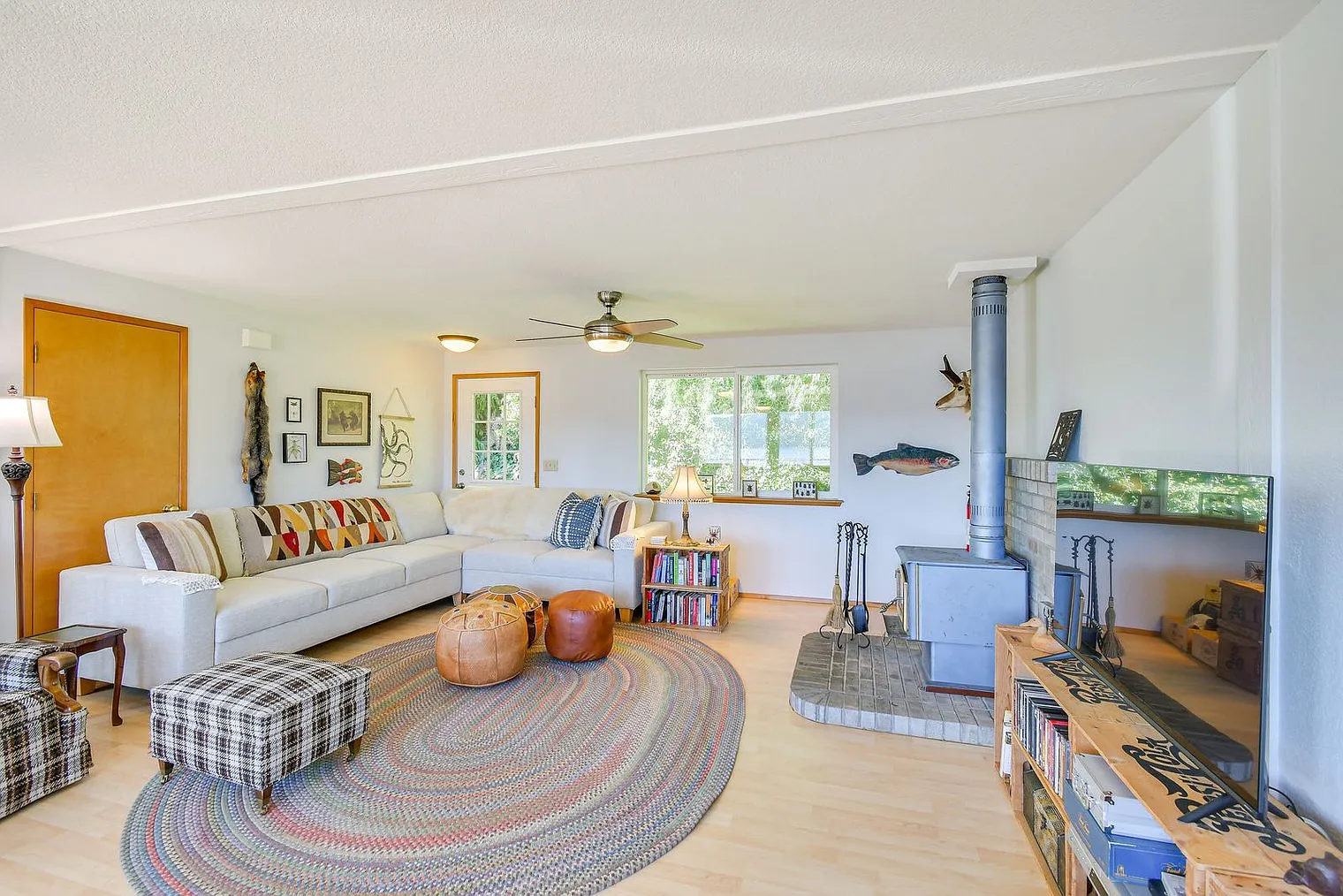 2 bed, 2.0 bath, 1194 sqft, $2,731 — Photo 3
