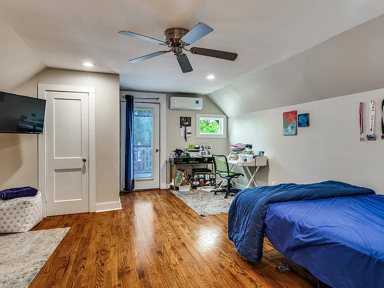 3112 Odessa Ave — Photo 13