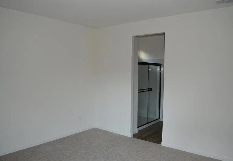 573 Bedfordshire Dr #2 — Photo 19
