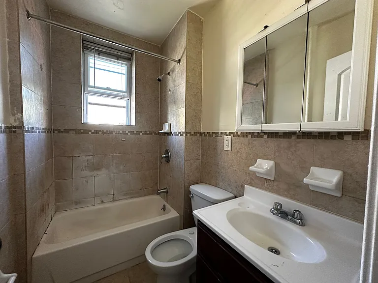 266 Monticello Ave #10E — Photo 6
