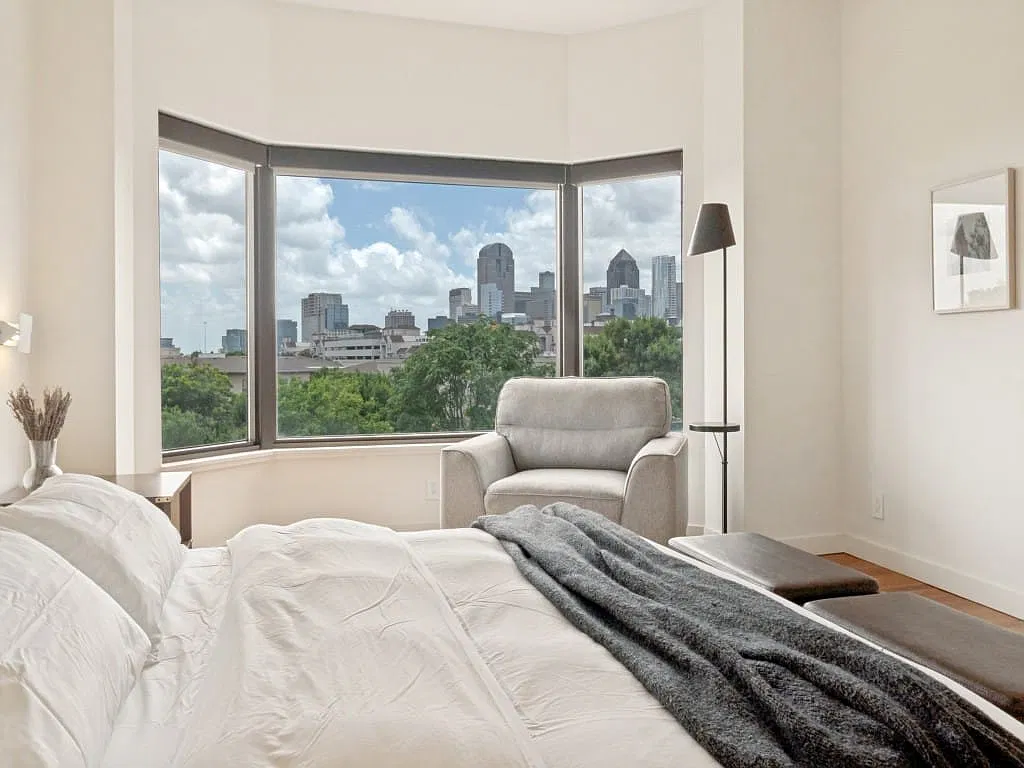 1 bed, 1.0 bath, 996 sqft, $3,950 — Photo 3