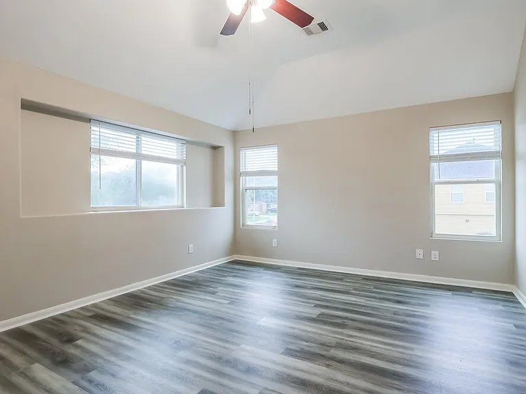 7215 Fox Scene Dr — Photo 11