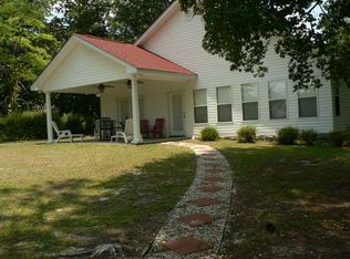 1513 Charles Dr, Manning, SC 29102