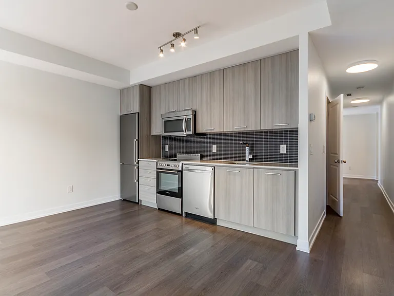 105 George St #713 — Photo 10