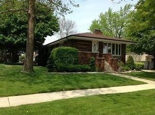 9026 Moody Ave, Oak Lawn, IL 60453