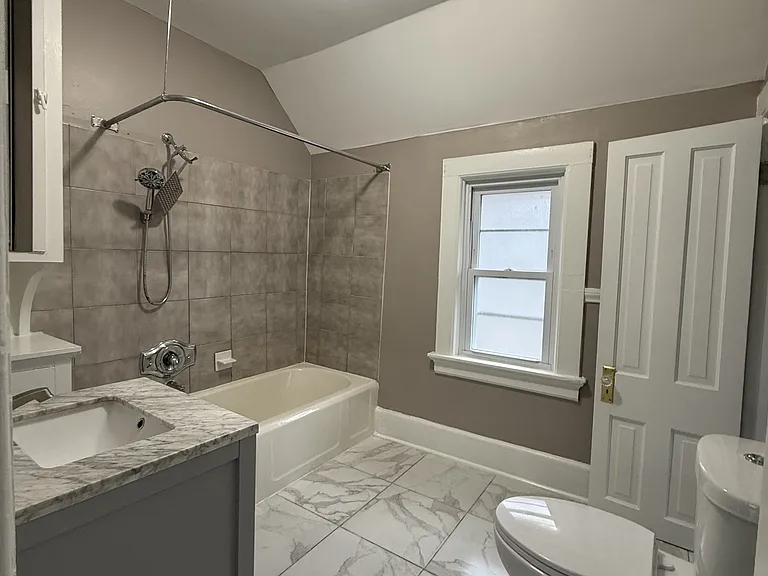 2438 N Bartlett Ave #2 — Photo 4