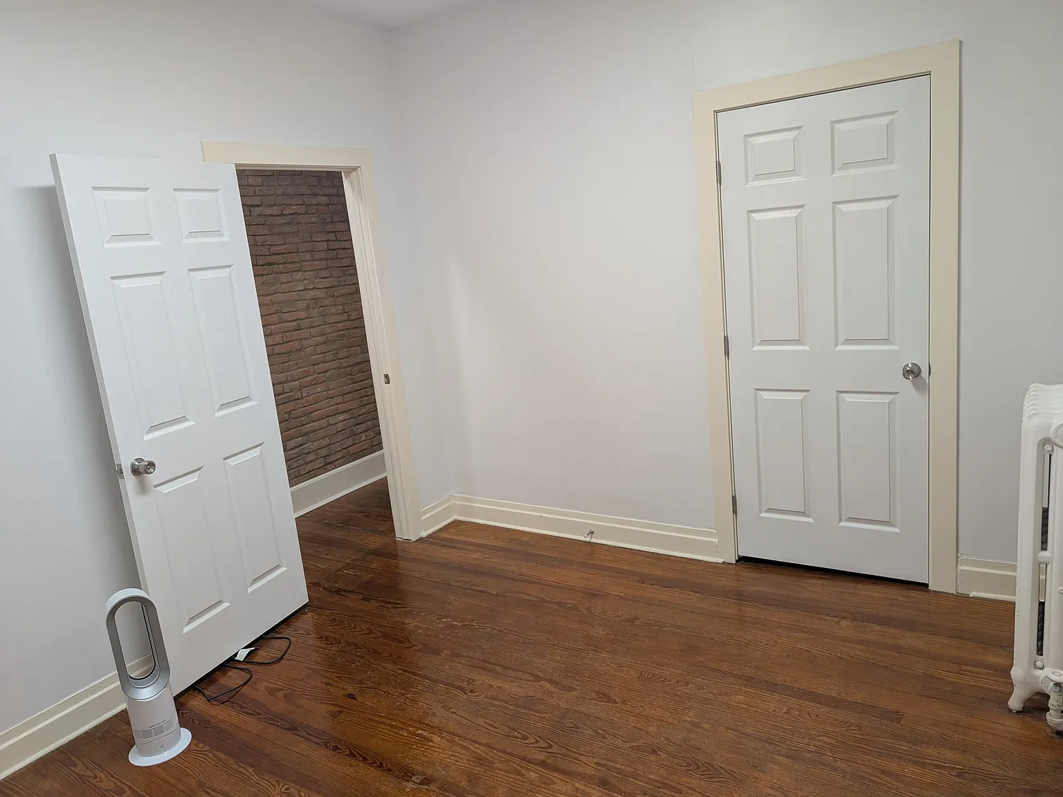 2 bed, 1000 sqft, $1,200 — Photo 3