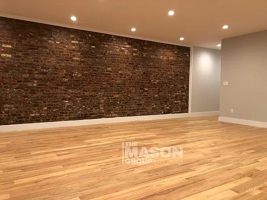 Rented by Mason Group LLC | media 2