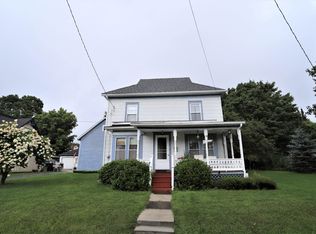 70 Taylor St, Newport, VT 05855