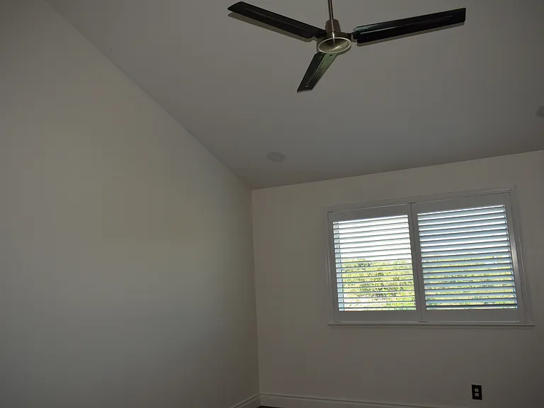 2923 Wilson Cmn — Photo 22