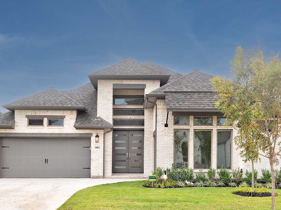 1st image of 3902 Macarthur Dr