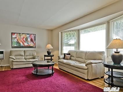 4th image of 55 Hennessey Dr