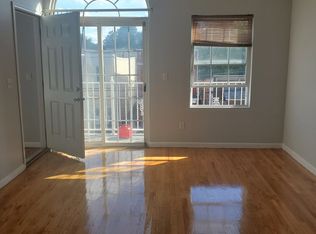 202 Union St #3, Jersey City, NJ 07304