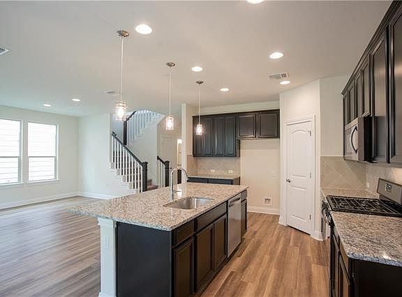 5th image of 14004 Alloro Dr