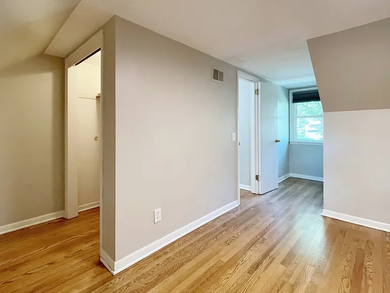 7318 Rosewood St — Photo 29