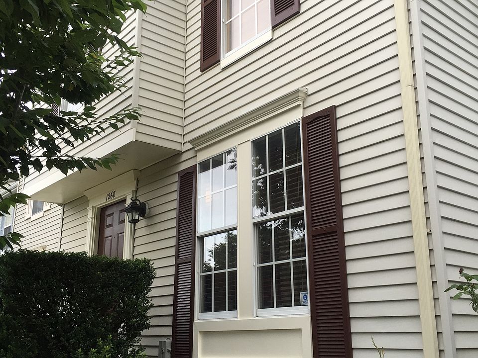 1st image of 1268 Quaker Ridge Dr