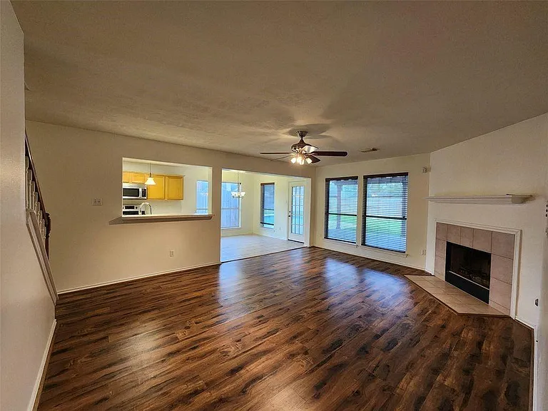 24422 Travis House Ln — Photo 11