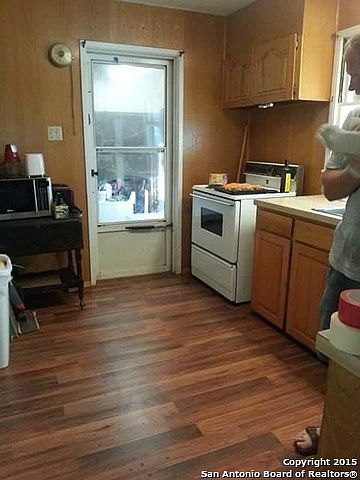 2nd image of 511 Mitchell Ave