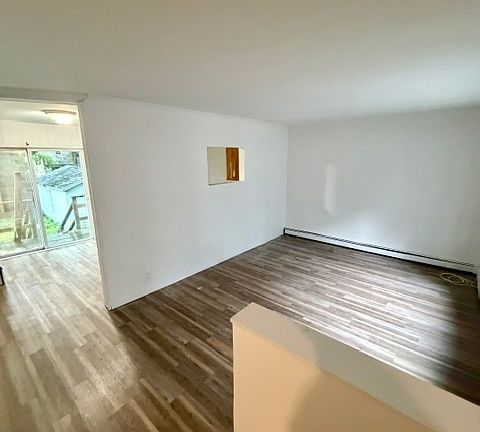 3rd image of 181 Orchid Dr