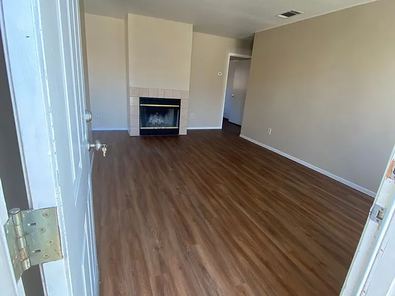 3122 Brookside Dr — Photo 1
