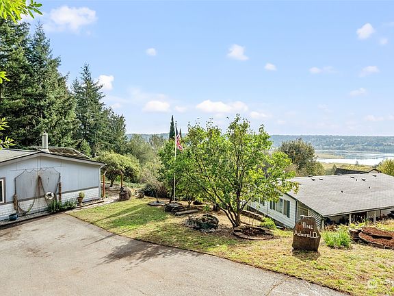 2nd image of 41 NE Admiral Drive