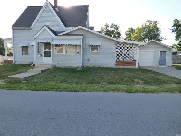 202 N Williams St, Frankfort, IN 46041
