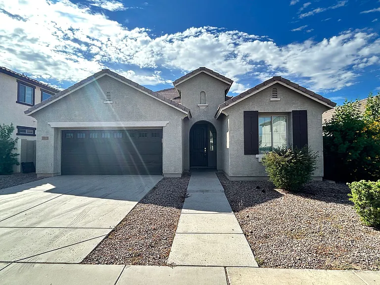 3030 E Quartz St — Photo 1
