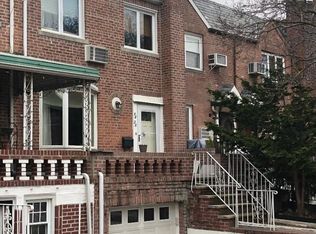 5828 82nd St, Middle Village, NY 11379