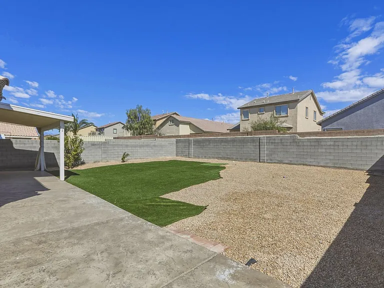 724 Picasso Picture Ct — Photo 37