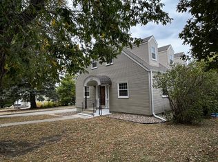 632 W 4th St, Winner, SD 57580