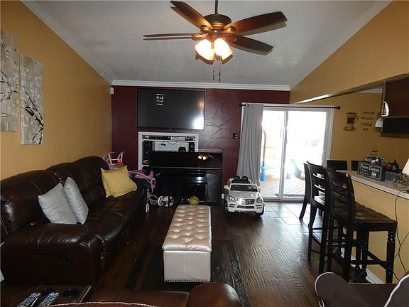 5th image of 1314 Toyah Creek Ln