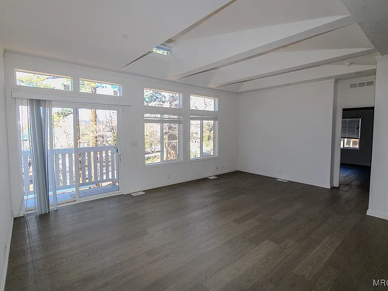1336 La Crescenta Dr #1 — Photo 4
