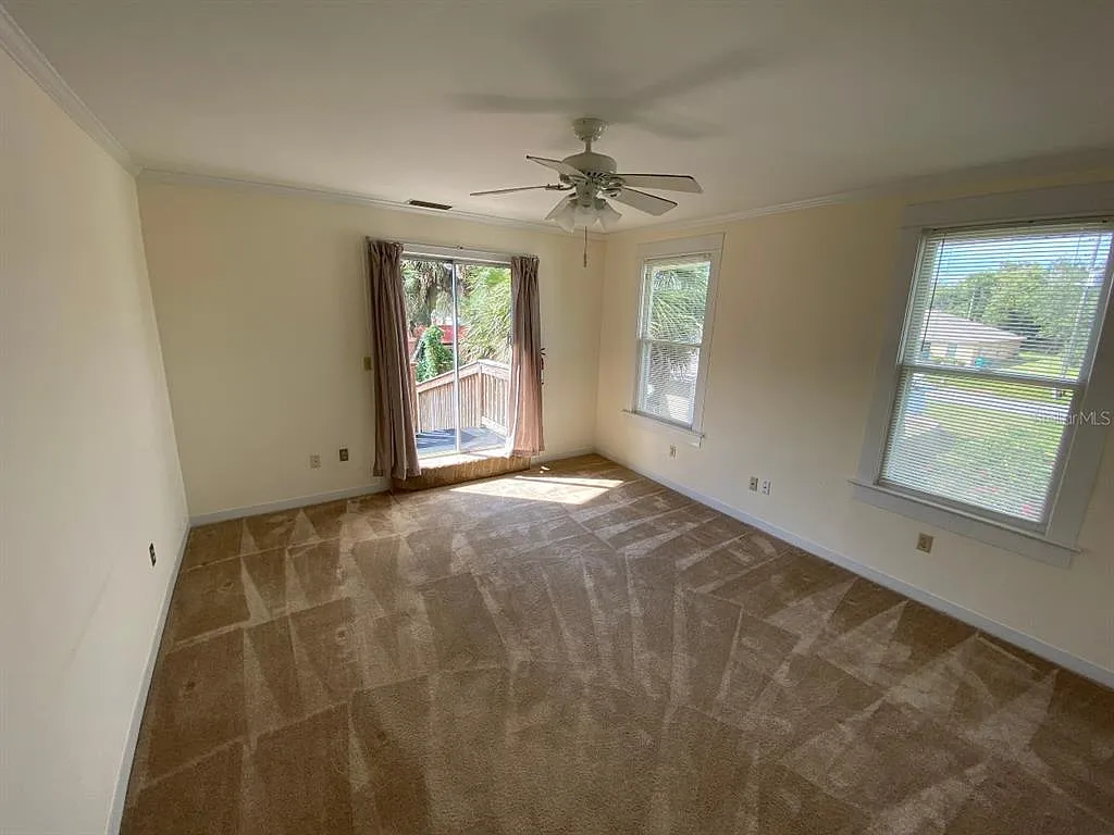 3 bed, 1.0 bath, 1389 sqft, $1,300 — Photo 4