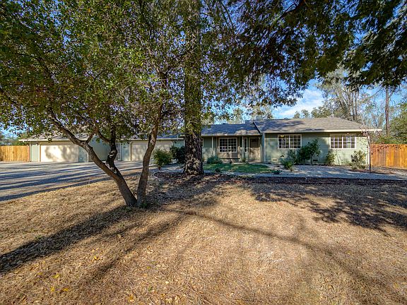 3rd image of 6070 Pepperwood Ln