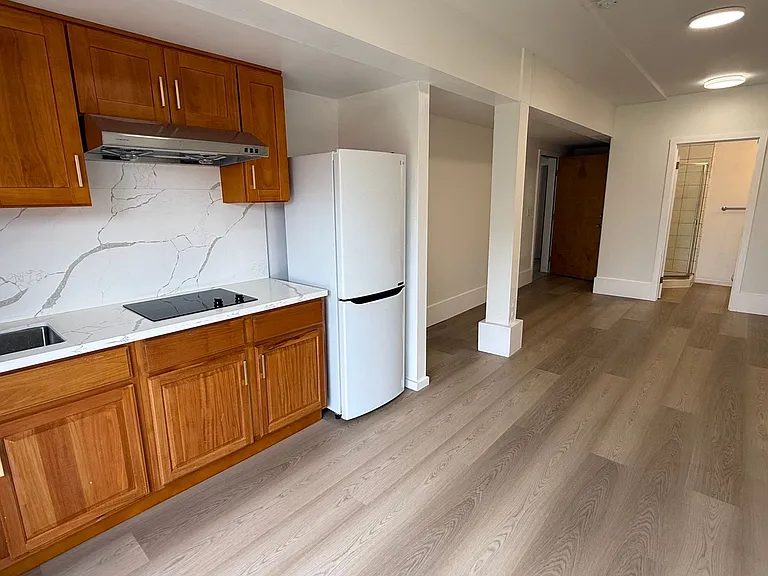 RC - 1630 Oakdale, Ave., San Francisco, CA, 94124 — Photo 6