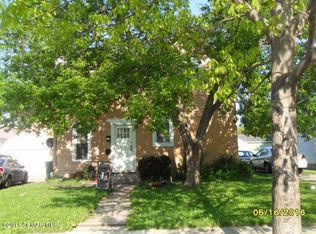 505 9th St NW, Austin, MN 55912