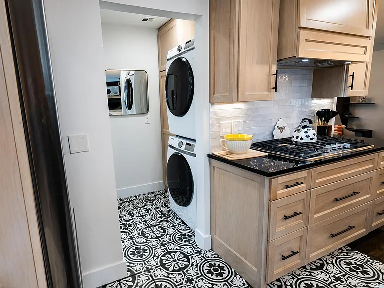4932 S Newport Ave — Photo 21