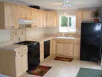maple cabinets, stone counters