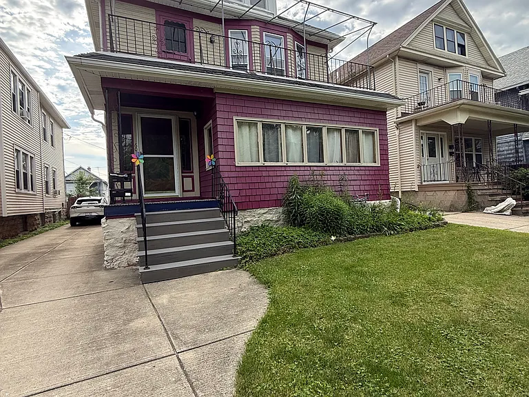 60 Sterling Ave #UPPER — Photo 16