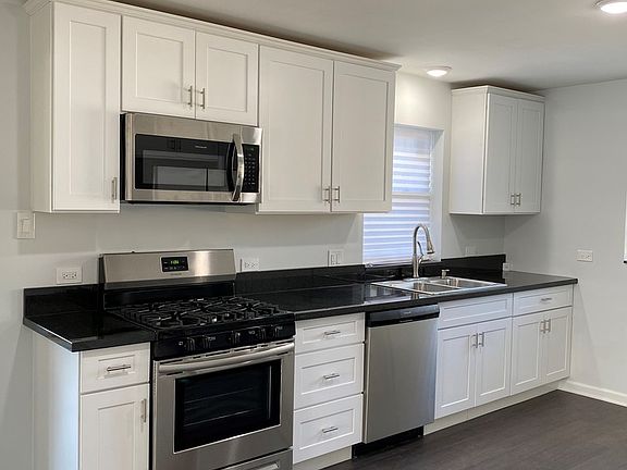 5th image of 989 Wentworth Ave