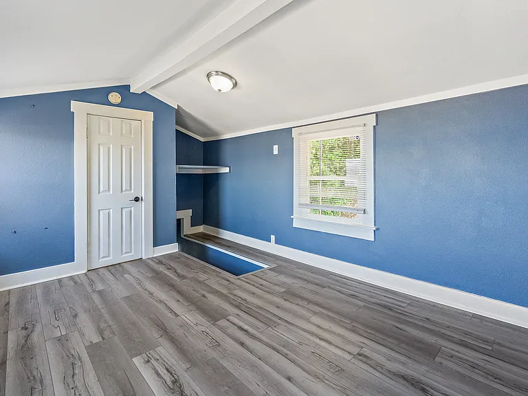 1310 Alki Ave SW — Photo 5