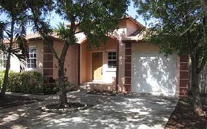 1st image of 124 NW 4th Ave