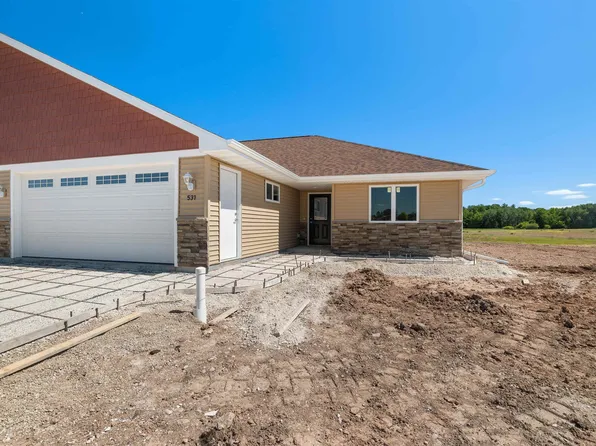531 Summer Dr, Brillion, WI 54110