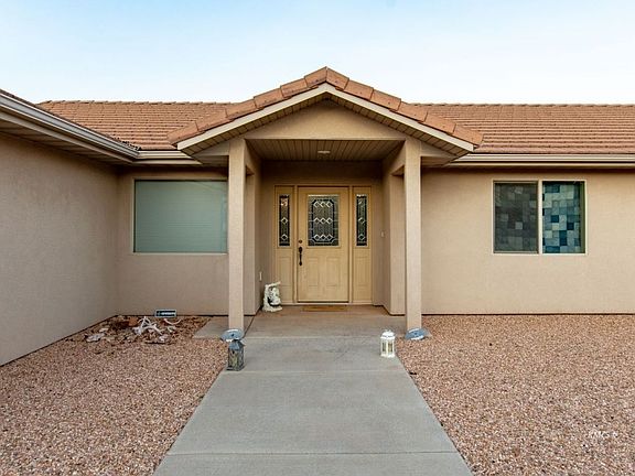 4th image of 1603 S Escalante Dr