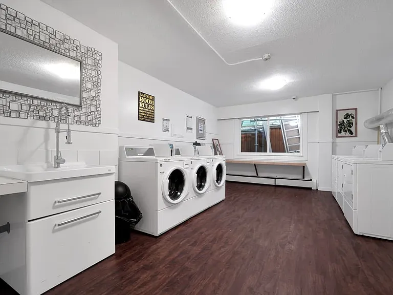 101 Royal Ave — Photo 14
